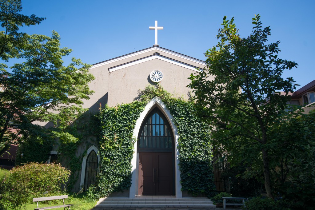 南青山サンタキアラ教会
