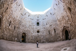 イタリア・カステルデルモンテの風景写真