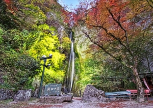 岡山・絹掛の滝の風景写真