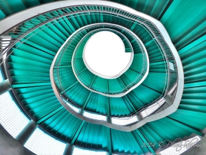 静岡・浜松の螺旋階段写真