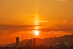 兵庫・芦屋の太陽柱写真