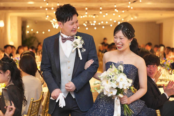 TOAST（旧北野クラブANNEX：神戸）での披露宴で再入場する新郎新婦